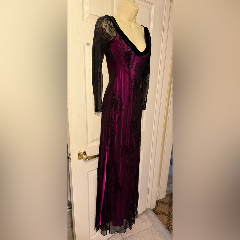 Elegant Black Lace Overlay Maxi Dress in Deep Plum